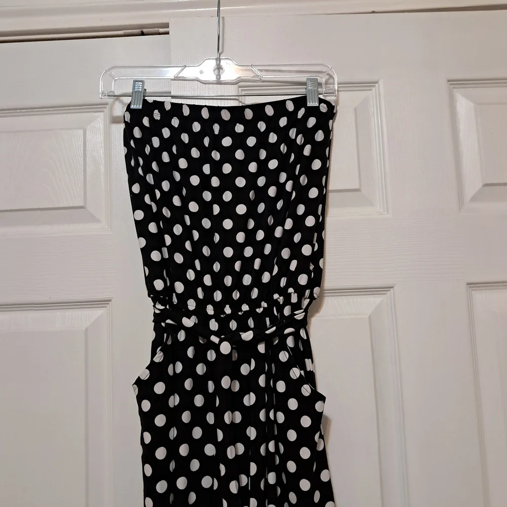 Chic Black and White Polka Dot Jumpsuit - Picture 2 of 4